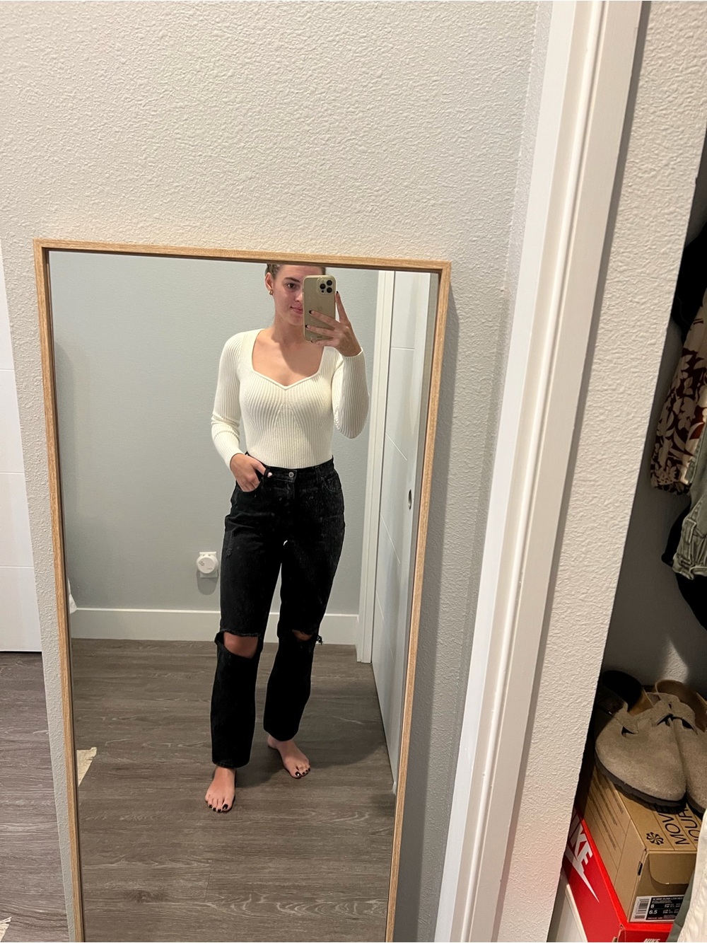 Abercrombie & Fitch Black Straight-Leg Ripped Jeans